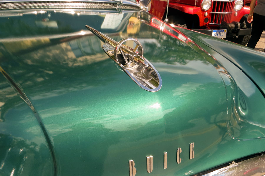 1954 Buick Roadmaster Riveira hood ornament